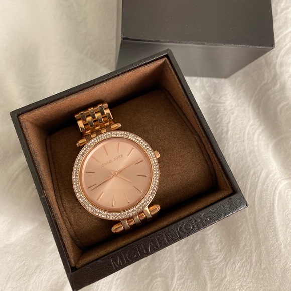 Michael Kors Watch - Picture 3 of 4